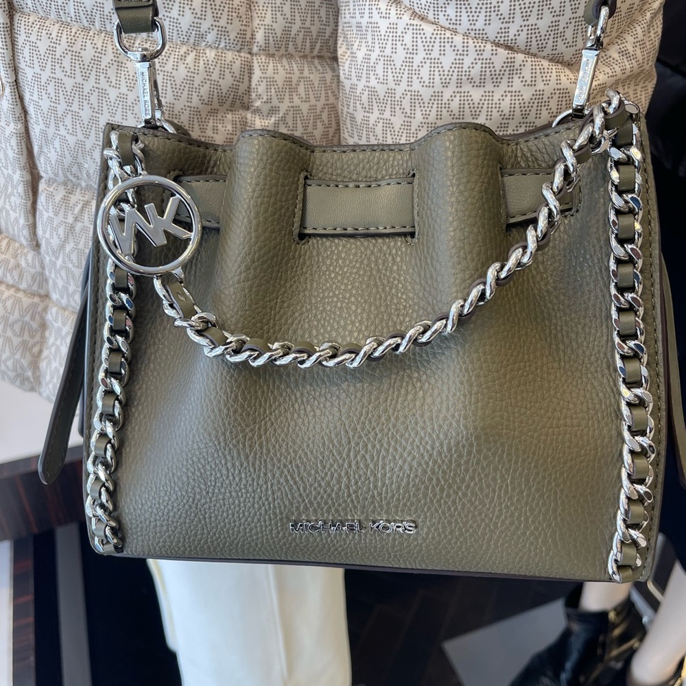 MICHAEL KORS Mina Small Chain Convertible Crossbody XBody Bag
Olive Belted Chain - Picture 14 of 16